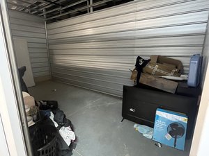 10 x 20 storage unit in Knoxville, TN