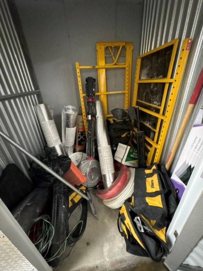 5 x 10 storage unit in Bronx, NY