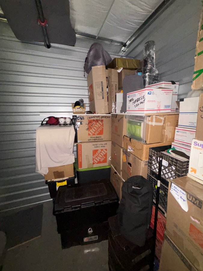 10 x 10 storage unit in Riverside, CA