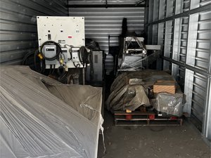 10 x 27 storage unit in El Monte, CA