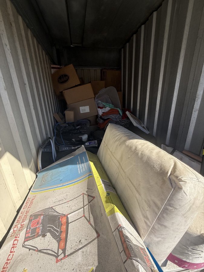 5 x 10 storage unit in Rockville, MD