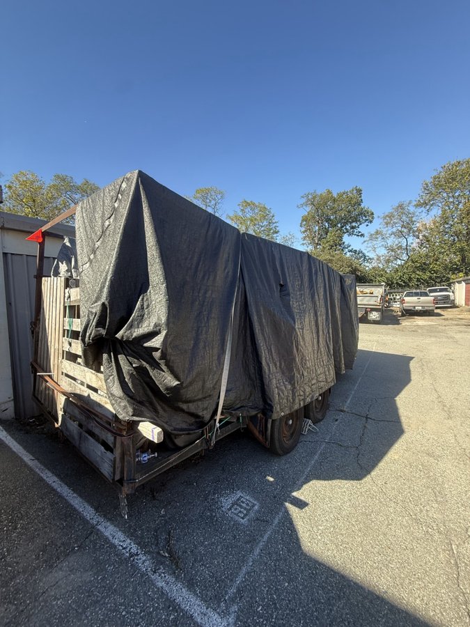 10 x 20 storage unit in Rockville, MD