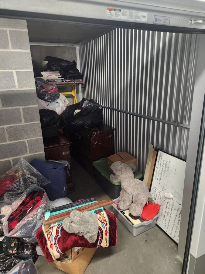 7 x 10 storage unit in Lexandria, VA