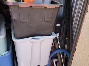 10 x 12 storage unit in Bakersfield, CA