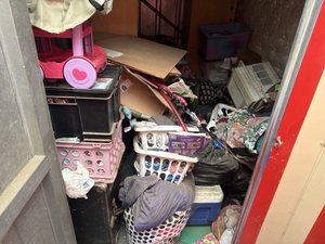10 x 10 storage unit in Bakersfield, CA