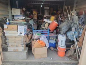 10 x 20 storage unit in Bakersfield, CA