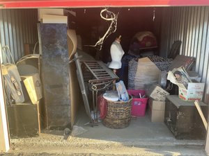 10 x 20 storage unit in Bakersfield, CA