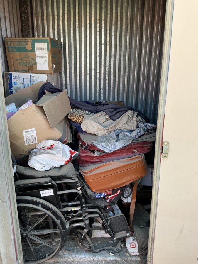 10 x 5 storage unit in Bakersfield, CA