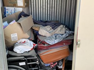 10 x 5 storage unit in Bakersfield, CA