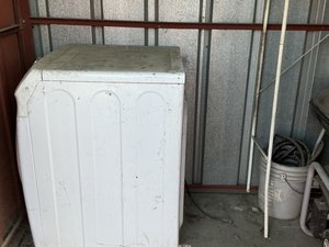 10 x 5 storage unit in Bakersfield, CA