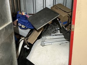 5 x 10 storage unit in Bakersfield, CA