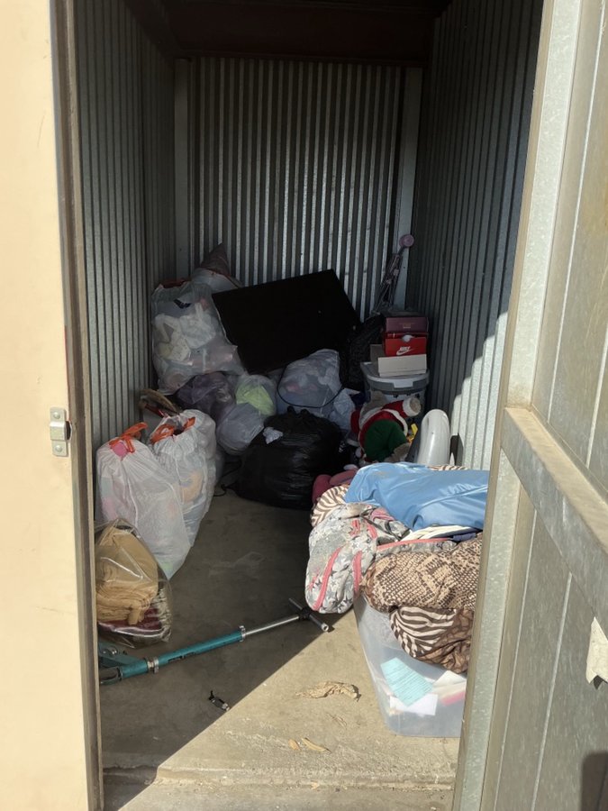 5 x 10 storage unit in Bakersfield, CA
