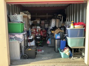 10 x 20 storage unit in Bakersfield, CA
