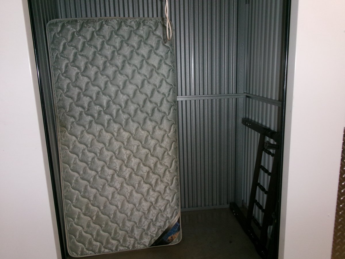 5 x 7 storage unit in Somerset, NJ