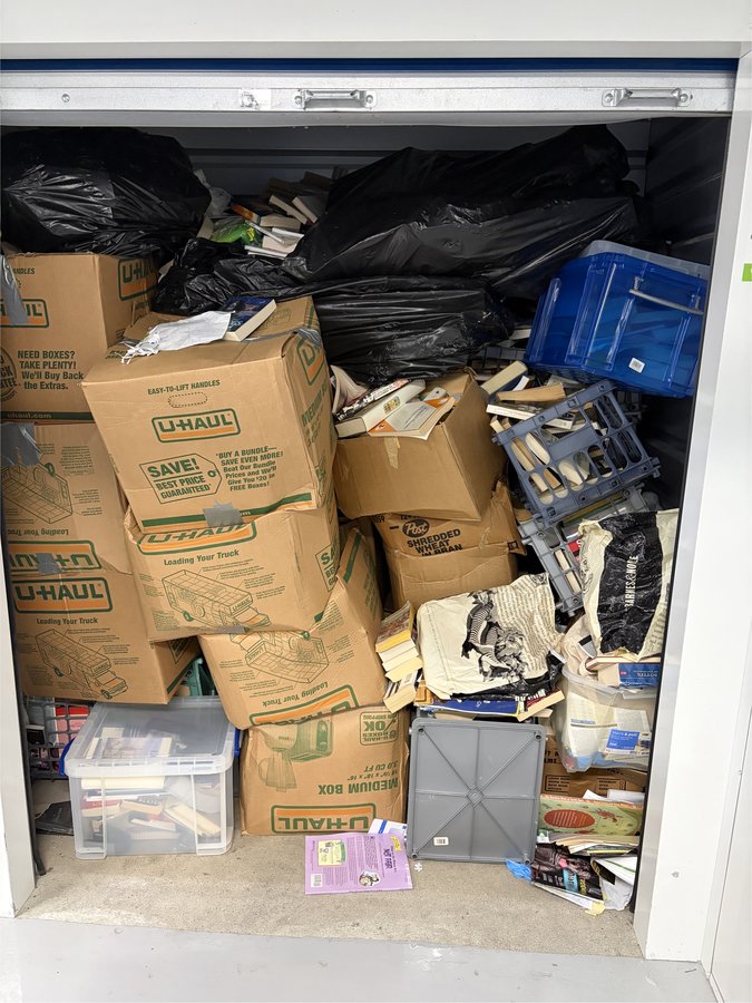 5 x 6 storage unit in Burlington, MA