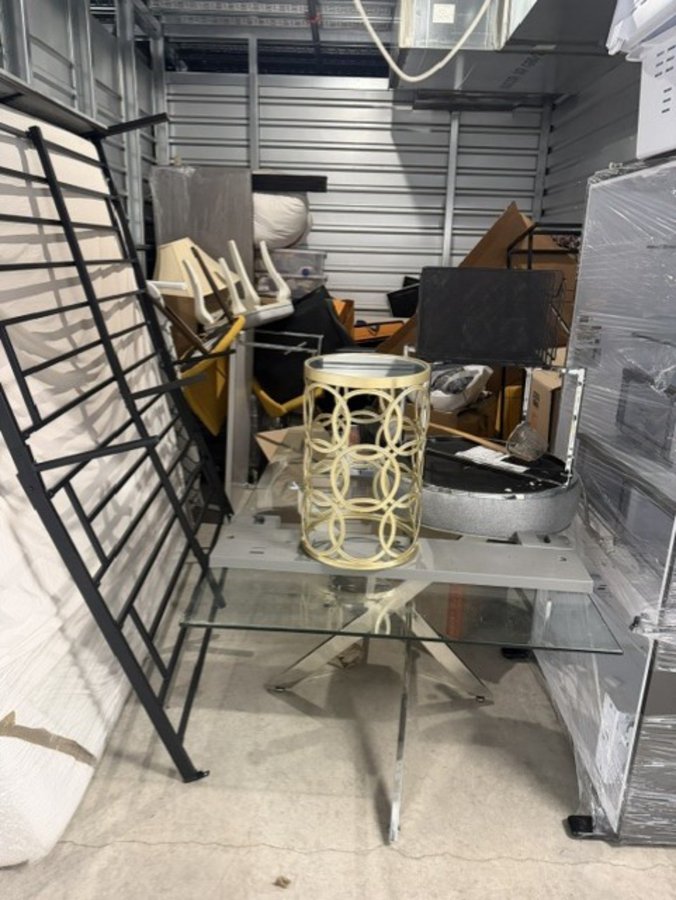 10 x 15 storage unit in Denver, CO