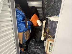 5 x 5 storage unit in Oxon Hill, MD