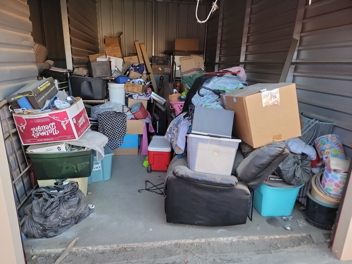 20 x 20 storage unit in Bakersfield, CA
