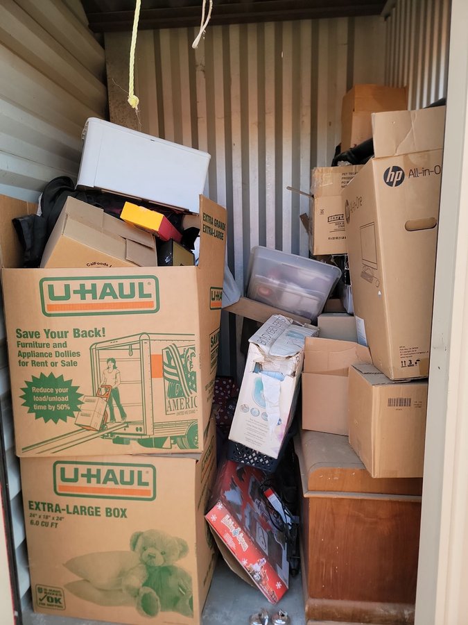 5 x 5 storage unit in Bakersfield, CA