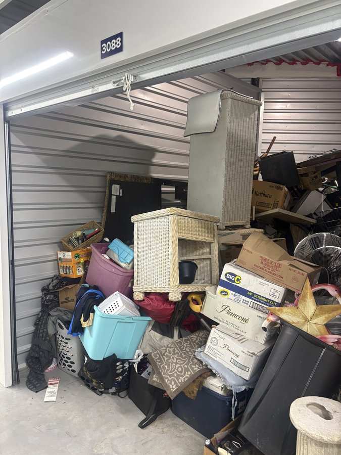 10 x 15 storage unit in Norfolk, VA