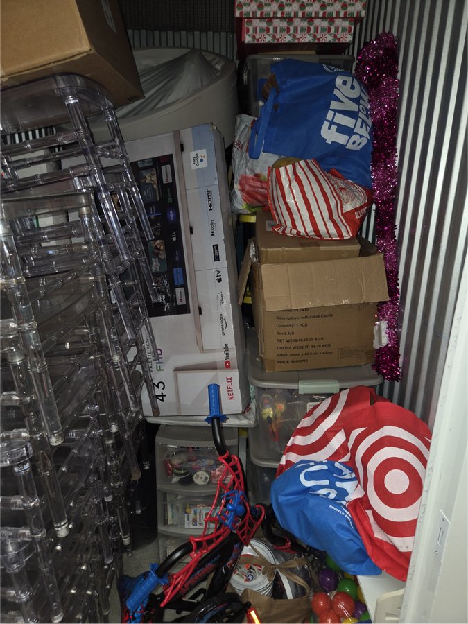 5 x 8 storage unit in Brooklyn, NY