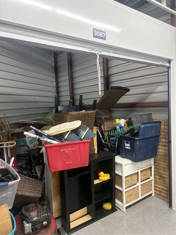 10 x 13 storage unit in Norfolk, VA