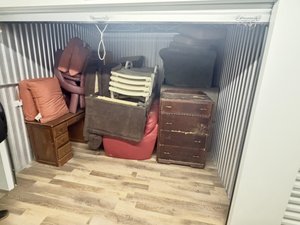 10 x 10 storage unit in East Windsor, CT