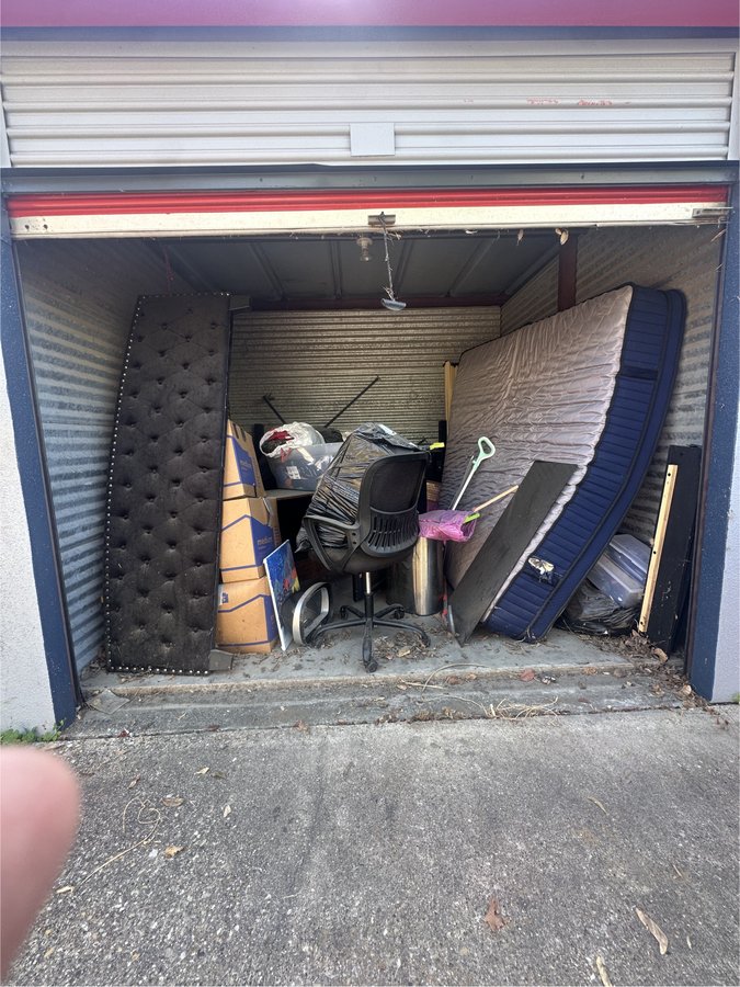 10 x 10 storage unit in Seagoville, TX