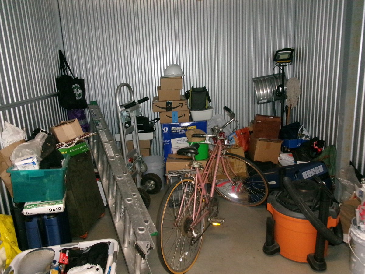10 x 10 storage unit in Somerset, NJ