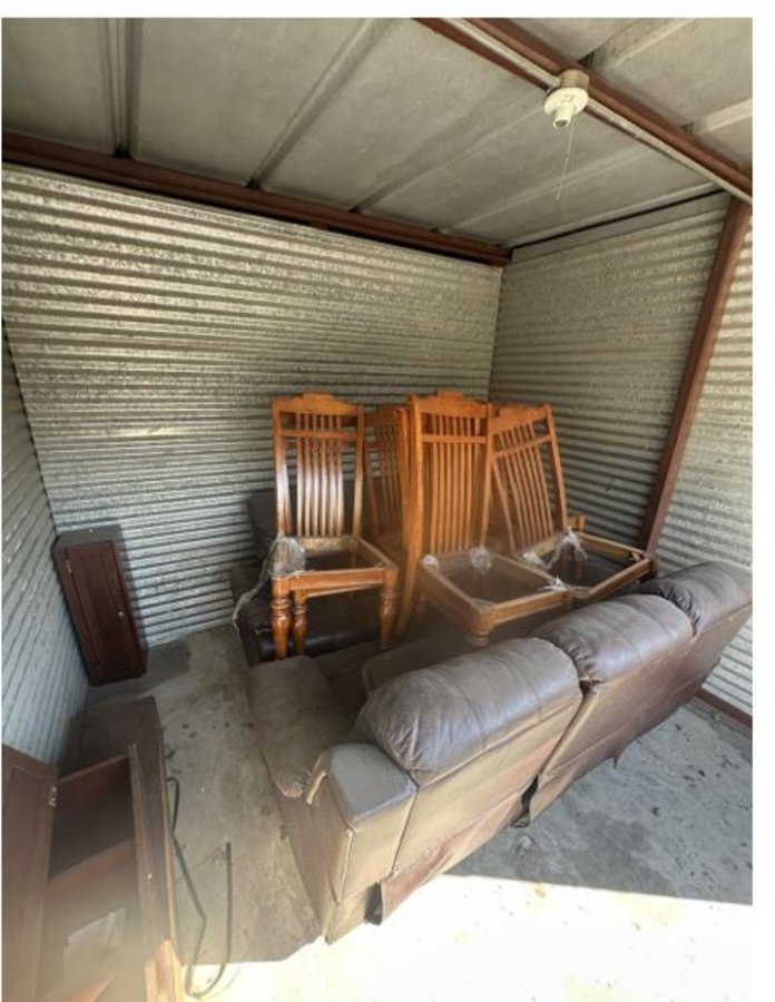 10 x 10 storage unit in Seagoville, TX