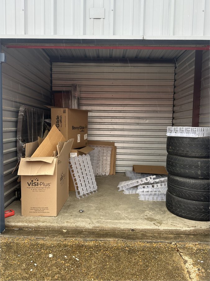 10 x 10 storage unit in Seagoville, TX