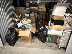 10 x 15 storage unit in Woodbridge, NJ