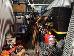 7 x 20 storage unit in Bay Shore, NY