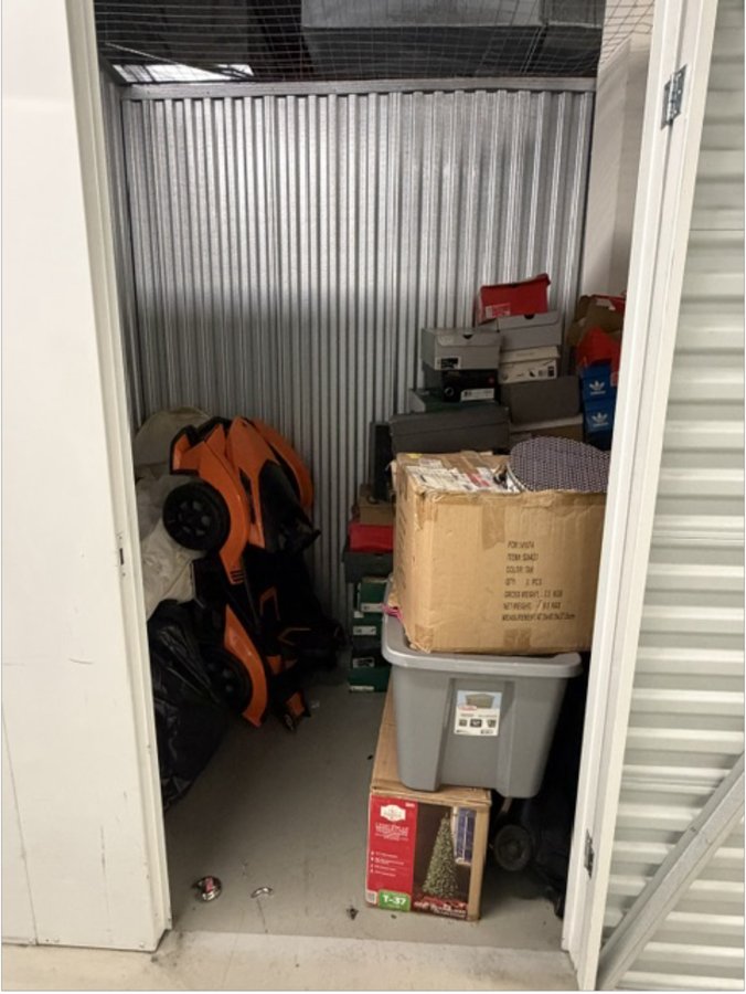 5 x 7 storage unit in Woodbridge, NJ