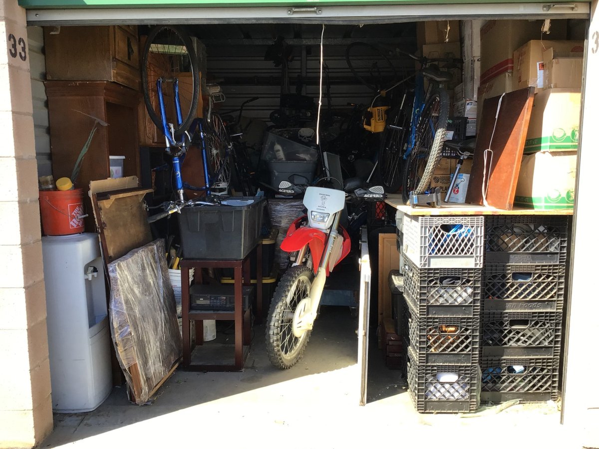 10 x 15 storage unit in Beaumont, CA