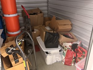 10 x 10 storage unit in Staten Island, NY