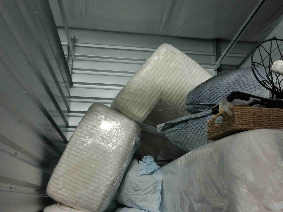 5 x 10 storage unit in Wesley Chapel, FL