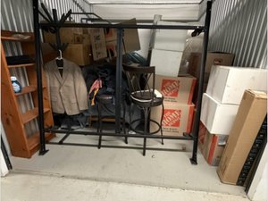 10 x 10 storage unit in Woodbridge, NJ