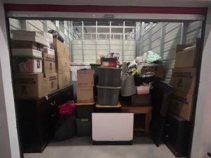 10 x 10 storage unit in Monroe, MI