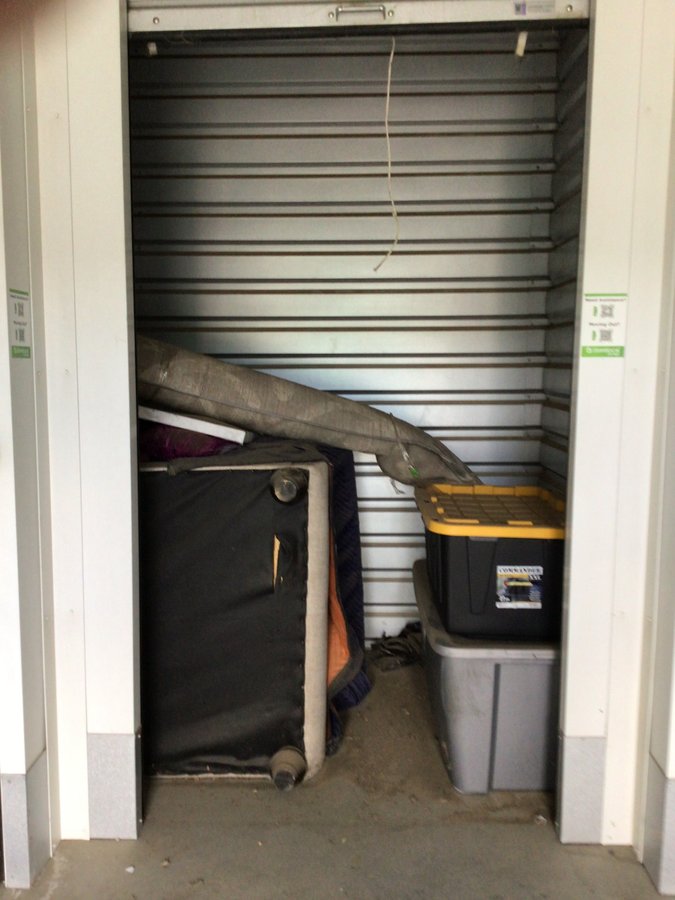 5 x 10 storage unit in Beaumont, CA