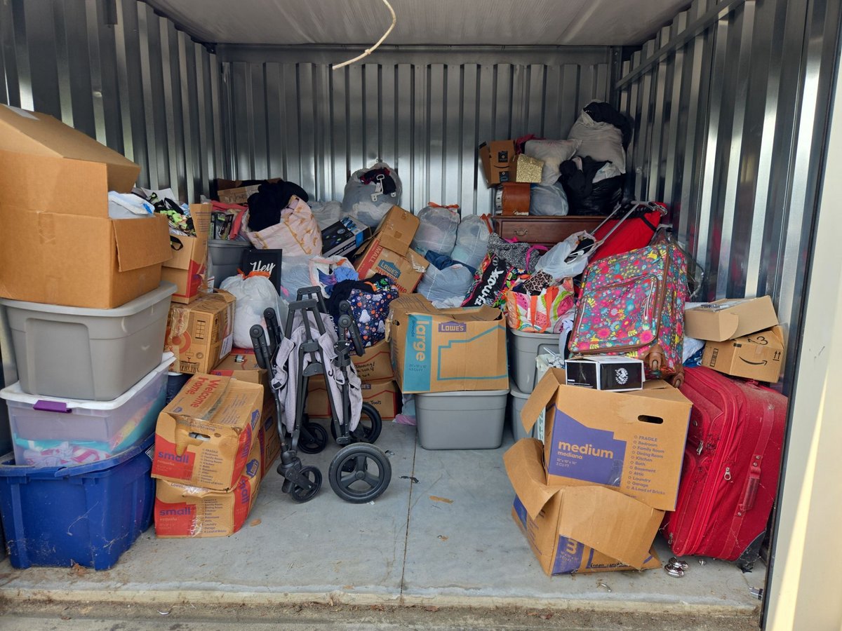 10 x 10 storage unit in Mooresville, NC