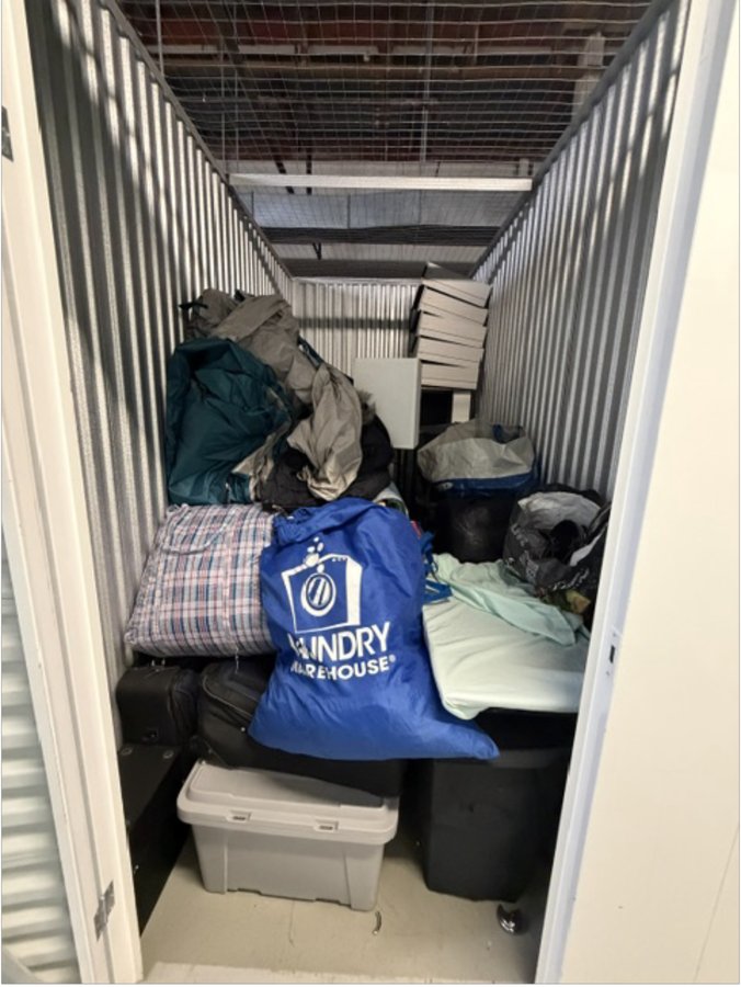 5 x 10 storage unit in Woodbridge, NJ