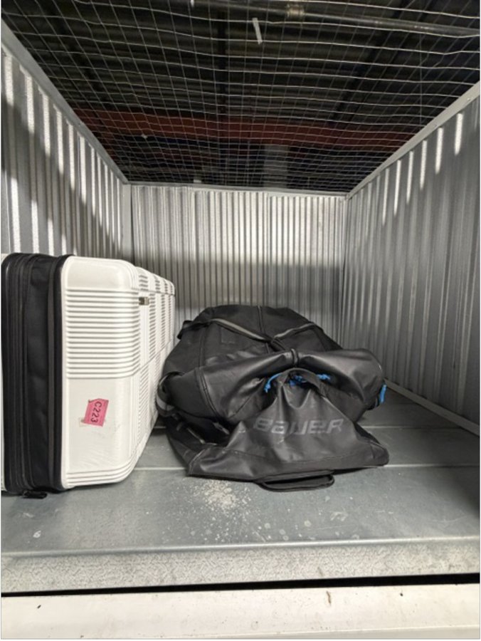 5 x 5 storage unit in Woodbridge, NJ