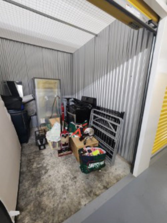 10 x 10 storage unit in West Seneca, NY