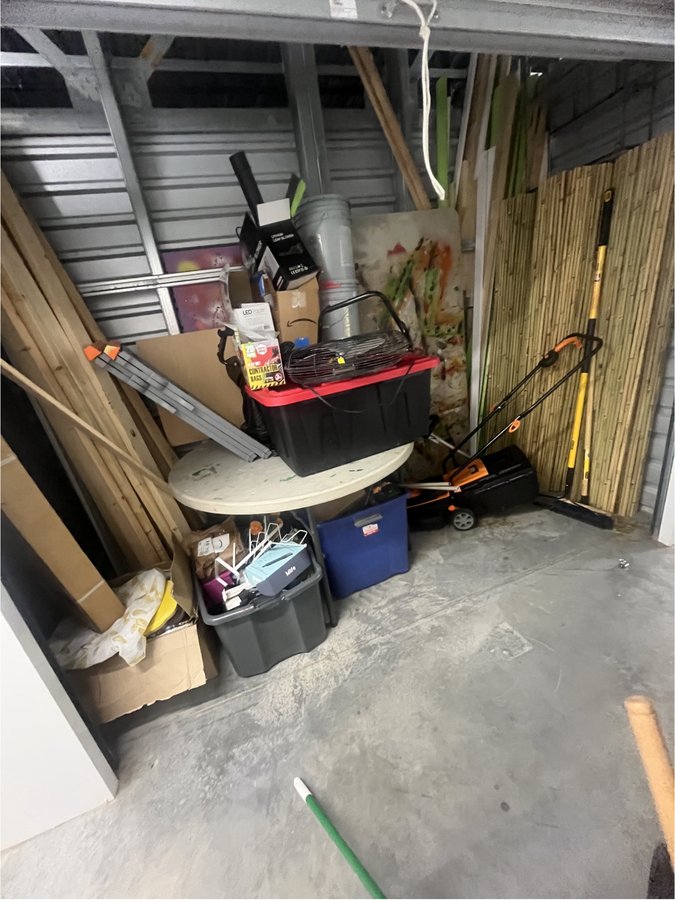 10 x 5 storage unit in Philadelphia, PA