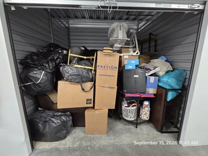 10 x 10 storage unit in Greenville, SC