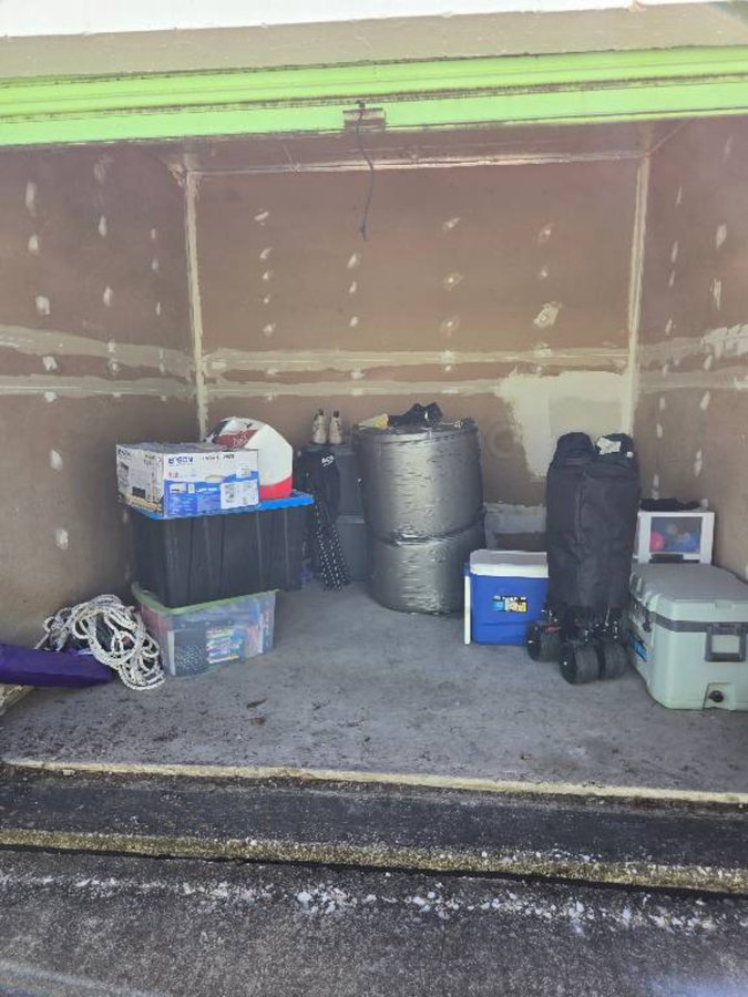 10 x 10 storage unit in Houston, TX