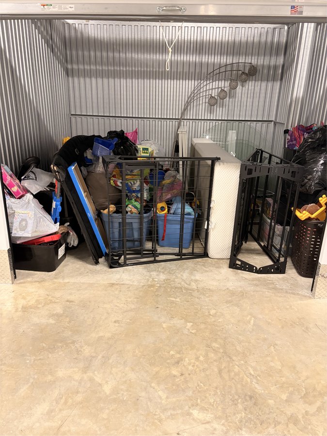 10 x 10 storage unit in Palm Beach Gardens, FL