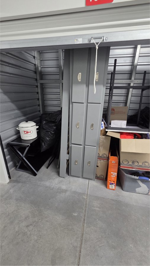 10 x 5 storage unit in Philadelphia, PA