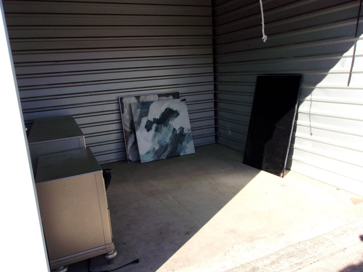 10 x 10 storage unit in Balch Springs, TX